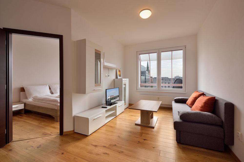 Twin City Rooftop By Ambiente Bratislava Exterior foto